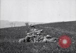 Immagine di Il francese Hotchkiss modello 1914 heavy machine gun Picardia Francia, 1918, secondo 56 filmato di repertorio 65675027492