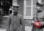 Immagine di Prigionieri di guerra tedeschi Cantigny Francia, 1918, secondo 32 filmato di repertorio 65675027496