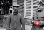 Immagine di Prigionieri di guerra tedeschi Cantigny Francia, 1918, secondo 33 filmato di repertorio 65675027496