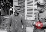 Immagine di Prigionieri di guerra tedeschi Cantigny Francia, 1918, secondo 39 filmato di repertorio 65675027496