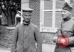 Immagine di Prigionieri di guerra tedeschi Cantigny Francia, 1918, secondo 41 filmato di repertorio 65675027496