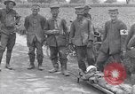Immagine di Prigionieri di guerra tedeschi Cantigny Francia, 1918, secondo 43 filmato di repertorio 65675027496