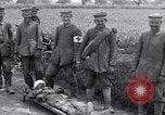 Immagine di Prigionieri di guerra tedeschi Cantigny Francia, 1918, secondo 51 filmato di repertorio 65675027496