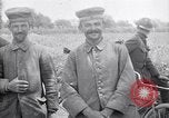Immagine di Prigionieri di guerra tedeschi Cantigny Francia, 1918, secondo 62 filmato di repertorio 65675027496