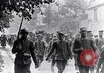 Immagine di Soldati austriaci catturati dalla fanteria francese in Italia Italia, 1916, secondo 33 filmato di repertorio 65675027507