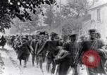 Immagine di Soldati austriaci catturati dalla fanteria francese in Italia Italia, 1916, secondo 39 filmato di repertorio 65675027507