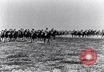 Standbild montiert Französische Kavallerie Frankreich, 1916, aus Sekunde 20 historischem Filmmaterial Videoclip 65675027508