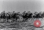 Standbild montiert Französische Kavallerie Frankreich, 1916, aus Sekunde 25 historischem Filmmaterial Videoclip 65675027508