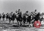 Standbild montiert Französische Kavallerie Frankreich, 1916, aus Sekunde 26 historischem Filmmaterial Videoclip 65675027508