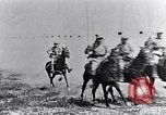 Standbild montiert Französische Kavallerie Frankreich, 1916, aus Sekunde 30 historischem Filmmaterial Videoclip 65675027508