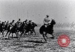 Standbild montiert Französische Kavallerie Frankreich, 1916, aus Sekunde 37 historischem Filmmaterial Videoclip 65675027508