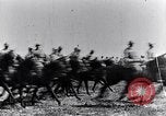 Standbild montiert Französische Kavallerie Frankreich, 1916, aus Sekunde 46 historischem Filmmaterial Videoclip 65675027508