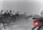 Standbild montiert Französische Kavallerie Frankreich, 1916, aus Sekunde 50 historischem Filmmaterial Videoclip 65675027508