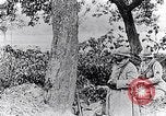 Immagine di Dirigere l'artiglieria francese Francia, 1916, secondo 42 filmato di repertorio 65675027510