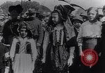 Immagine di Reggimento francese di ritorno dalla parte anteriore Francia, 1917, secondo 51 filmato di repertorio 65675027514