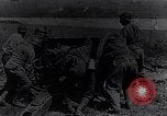 Image artilleurs français France, 1917, de la seconde 1 séquences d'archives historiques vidéo 65675027519