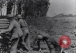 Image artilleurs français France, 1917, de la seconde 20 séquences d'archives historiques vidéo 65675027519