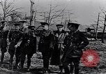 Image Les officiers britanniques de haut rang sur la tournée d'inspection à l'avant France, 1915, de la seconde 6 séquences d'archives historiques vidéo 65675027524