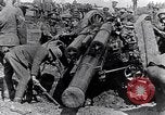 Immagine di British 60 pounder pezzo di campo Fiandre, 1916, secondo 18 filmato di repertorio 65675027528