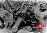 Immagine di British 60 pounder pezzo di campo Fiandre, 1916, secondo 23 filmato di repertorio 65675027528