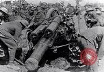 Immagine di British 60 pounder pezzo di campo Fiandre, 1916, secondo 24 filmato di repertorio 65675027528