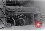 Image des unités d'artillerie britannique France, 1916, de la seconde 35 séquences d'archives historiques vidéo 65675027530