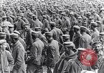 Image des prisonniers de guerre allemands France, 1917, de la seconde 13 séquences d'archives historiques vidéo 65675027535
