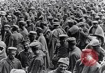 Image des prisonniers de guerre allemands France, 1917, de la seconde 22 séquences d'archives historiques vidéo 65675027535