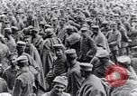 Image des prisonniers de guerre allemands France, 1917, de la seconde 24 séquences d'archives historiques vidéo 65675027535