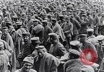 Image des prisonniers de guerre allemands France, 1917, de la seconde 26 séquences d'archives historiques vidéo 65675027535