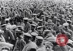 Image des prisonniers de guerre allemands France, 1917, de la seconde 36 séquences d'archives historiques vidéo 65675027535