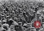 Image des prisonniers de guerre allemands France, 1917, de la seconde 41 séquences d'archives historiques vidéo 65675027535