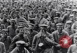 Image des prisonniers de guerre allemands France, 1917, de la seconde 61 séquences d'archives historiques vidéo 65675027535