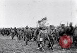Standbild serbische Generäle review serbische Soldaten Ersten Weltkrieg Thessaloniki Griechenland, 1917, aus Sekunde 51 historischem Filmmaterial Videoclip 65675027538