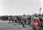 Standbild serbische Generäle review serbische Soldaten Ersten Weltkrieg Thessaloniki Griechenland, 1917, aus Sekunde 53 historischem Filmmaterial Videoclip 65675027538