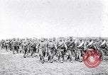 Standbild serbische Generäle review serbische Soldaten Ersten Weltkrieg Thessaloniki Griechenland, 1917, aus Sekunde 62 historischem Filmmaterial Videoclip 65675027538