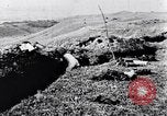 Image Première Guerre Mondiale tranchée et morts soldat autrichien Front de l'Est, 1917, de la seconde 19 séquences d'archives historiques vidéo 65675027539