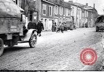 Standbild Verstärkung der französischen Truppen Kopf zu Ersten Weltkrieg vorne Frankreich, 1917, aus Sekunde 10 historischem Filmmaterial Videoclip 65675027540