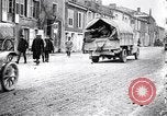 Standbild Verstärkung der französischen Truppen Kopf zu Ersten Weltkrieg vorne Frankreich, 1917, aus Sekunde 13 historischem Filmmaterial Videoclip 65675027540