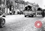 Standbild Verstärkung der französischen Truppen Kopf zu Ersten Weltkrieg vorne Frankreich, 1917, aus Sekunde 25 historischem Filmmaterial Videoclip 65675027540