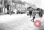 Standbild Verstärkung der französischen Truppen Kopf zu Ersten Weltkrieg vorne Frankreich, 1917, aus Sekunde 29 historischem Filmmaterial Videoclip 65675027540