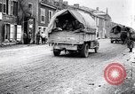 Standbild Verstärkung der französischen Truppen Kopf zu Ersten Weltkrieg vorne Frankreich, 1917, aus Sekunde 32 historischem Filmmaterial Videoclip 65675027540