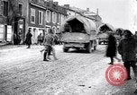 Standbild Verstärkung der französischen Truppen Kopf zu Ersten Weltkrieg vorne Frankreich, 1917, aus Sekunde 36 historischem Filmmaterial Videoclip 65675027540