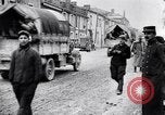 Standbild Verstärkung der französischen Truppen Kopf zu Ersten Weltkrieg vorne Frankreich, 1917, aus Sekunde 53 historischem Filmmaterial Videoclip 65675027540