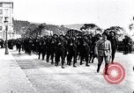 Image Chasseurs Alpins marching in Première Guerre Mondiale France, 1917, de la seconde 7 séquences d'archives historiques vidéo 65675027542