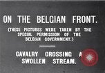 Image radeaux faite de perches et de sacs de toile Belgique, 1915, de la seconde 4 séquences d'archives historiques vidéo 65675027547