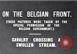 Image radeaux faite de perches et de sacs de toile Belgique, 1915, de la seconde 7 séquences d'archives historiques vidéo 65675027547