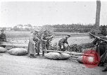 Image radeaux faite de perches et de sacs de toile Belgique, 1915, de la seconde 11 séquences d'archives historiques vidéo 65675027547