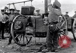 Standbild britische Soldaten Saloniki Griechenland, 1915, aus Sekunde 4 historischem Filmmaterial Videoclip 65675027550
