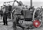 Standbild britische Soldaten Saloniki Griechenland, 1915, aus Sekunde 5 historischem Filmmaterial Videoclip 65675027550